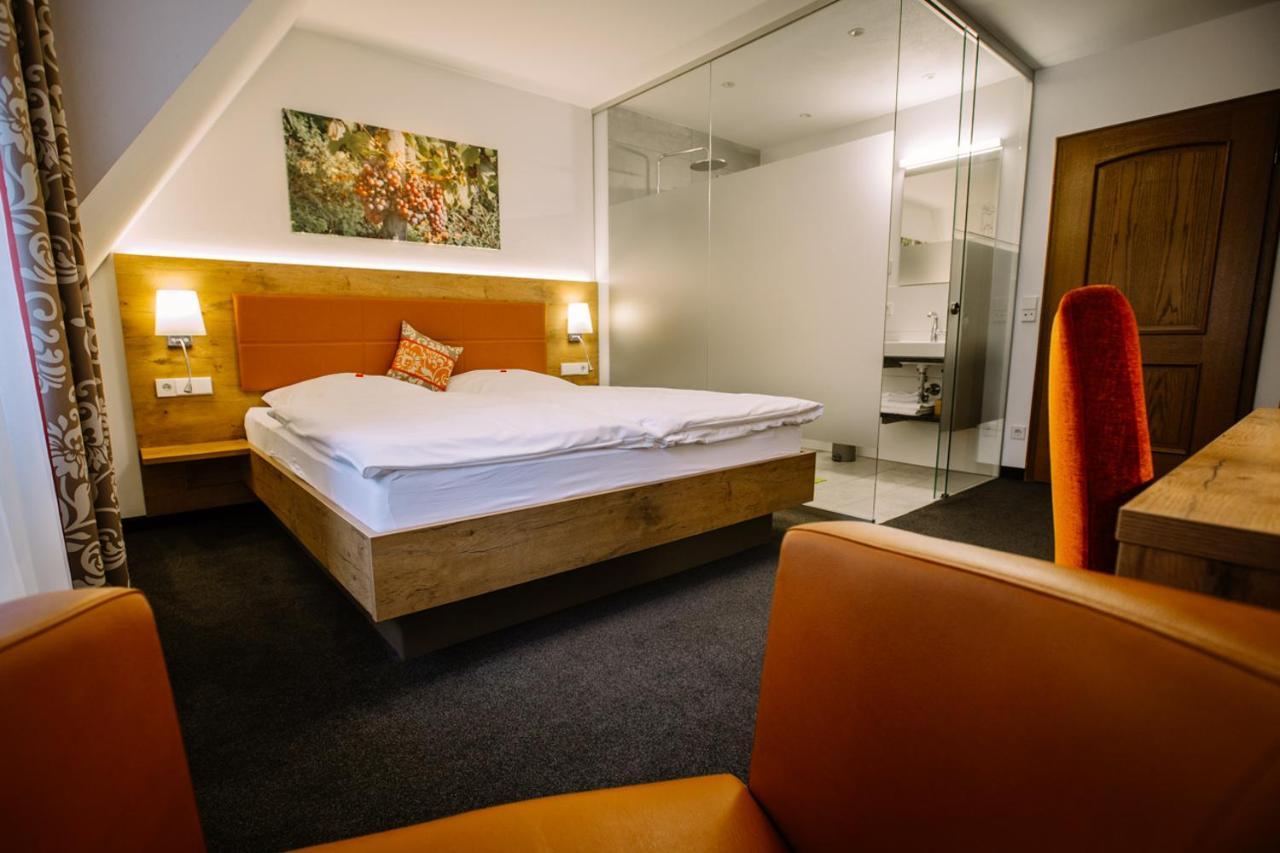 Hotel Restaurant Lamm Rosswag Vaihingen an der Enz Eksteriør billede