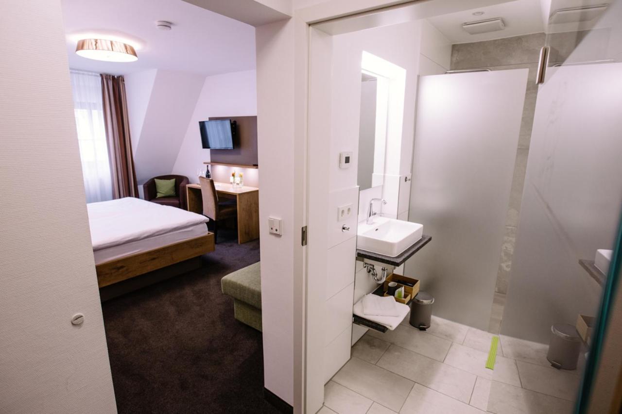 Hotel Restaurant Lamm Rosswag Vaihingen an der Enz Eksteriør billede